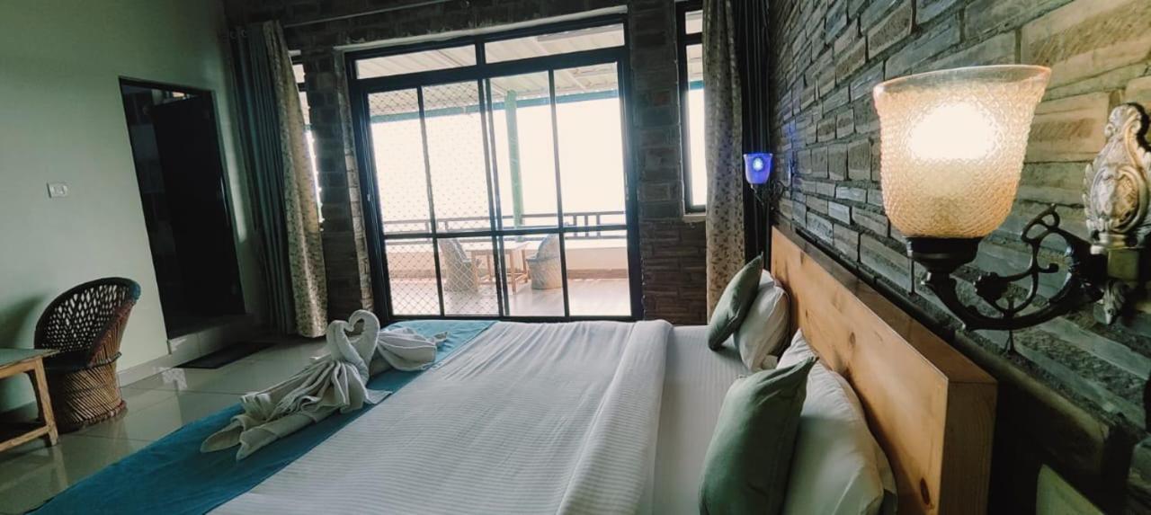 Rudra Retreat Hotel Hawalbagh Bagian luar foto