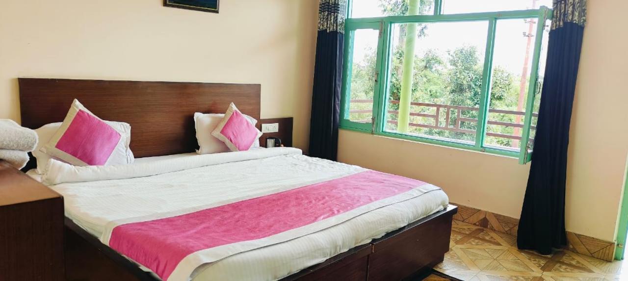 Rudra Retreat Hotel Hawalbagh Ruang foto