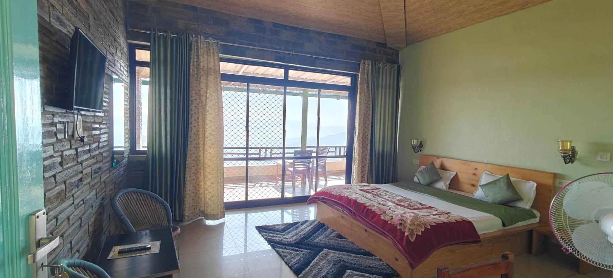 Rudra Retreat Hotel Hawalbagh Ruang foto